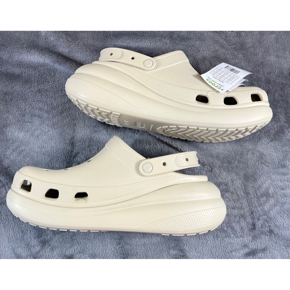 Crocs Classic Crush Clogs US Mens 12 Ivory Rubber Platform Shoes Slip Ons NWT